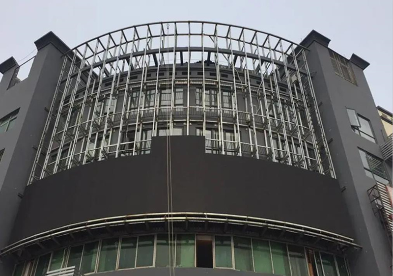 LED顯示屏安裝：戶外LED顯示屏安裝中需要注意哪些問(wèn)題