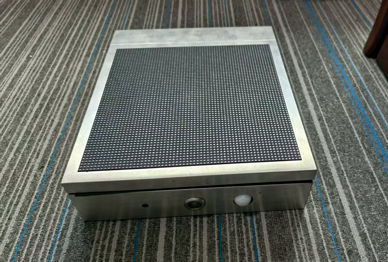 不銹鋼LED顯示屏